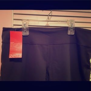 Zella Live-In Reversible Leggings Slim Fit Capris